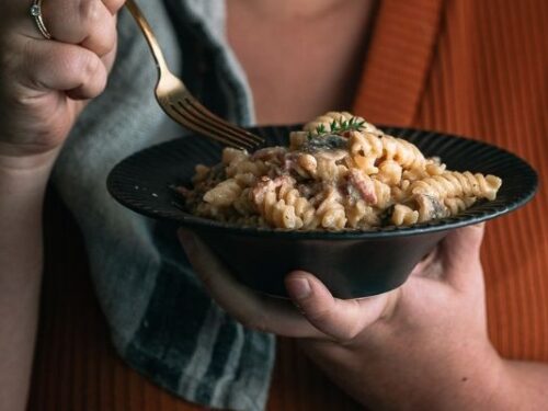 creamy pasta met spek & champignons