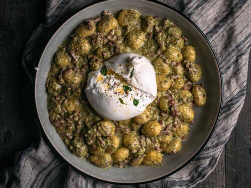 Gnocchi met pistache pesto & spek