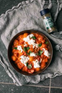 romige gnocchi met Italiaanse worst & paprika