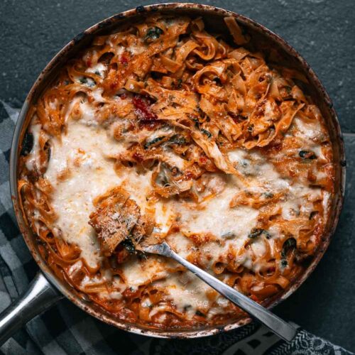 Gegratineerde tagliatelle met spinazie