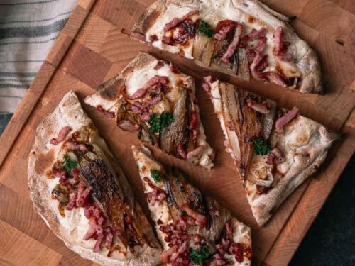 Pinsami met witloof, spek en gorgonzola-bechamel