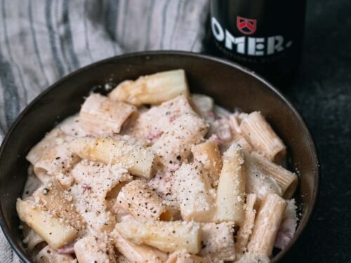 Romige pasta met asperges, pancetta en Parmezaanse kaas