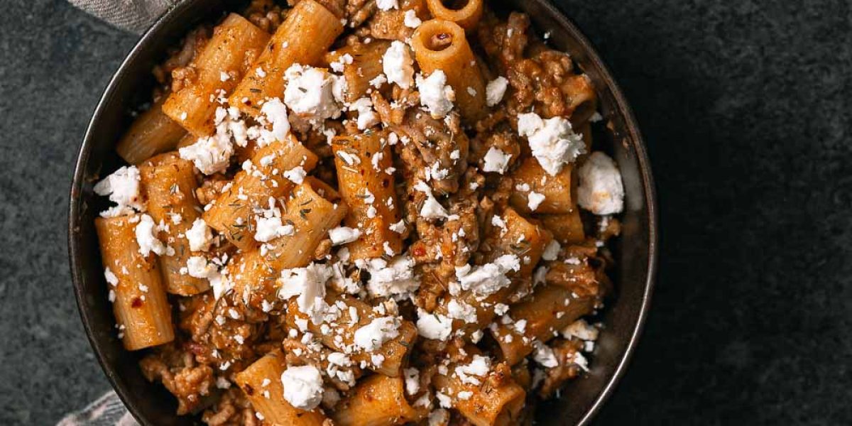 Rigatoni met saus van roasted butternut en feta